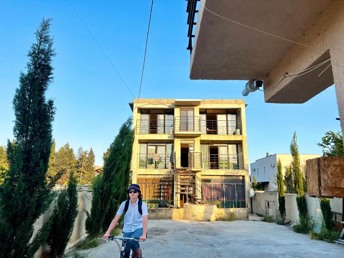 Smile Guesthouse Tiflis Exterior foto